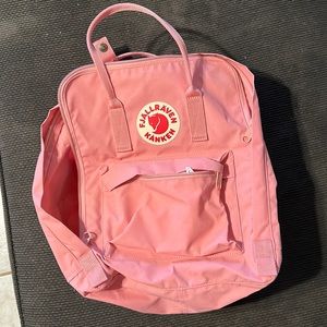 Fjallraven Kanken Bag
